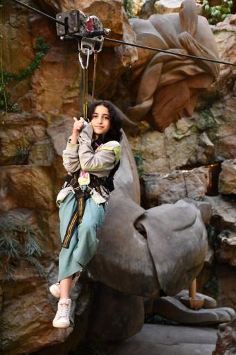 عکس زیپ لاین تفریحات پلاس