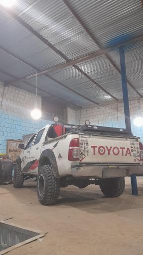 کلینیک تخصصی خودرو زارعیان 