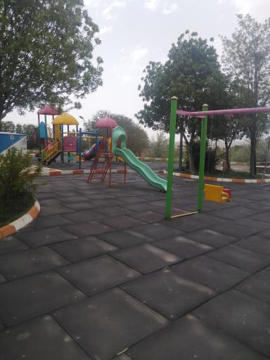 عکس بوستان قاینار