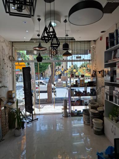 عکس فروشگاه برق درخش لاله‌زار