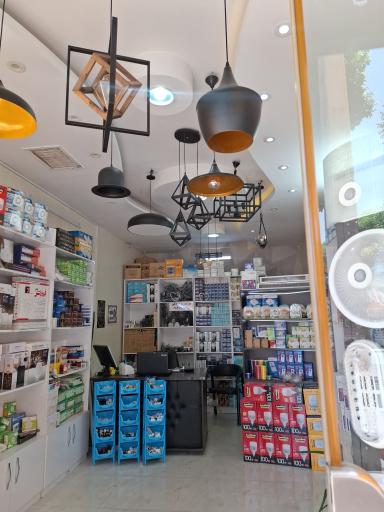 عکس فروشگاه برق درخش لاله‌زار