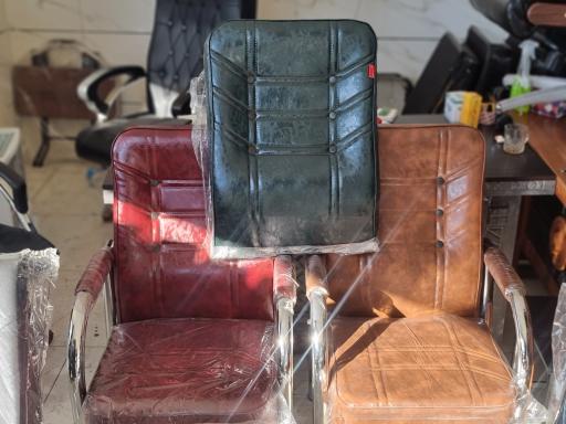 عکس آقای صندلی