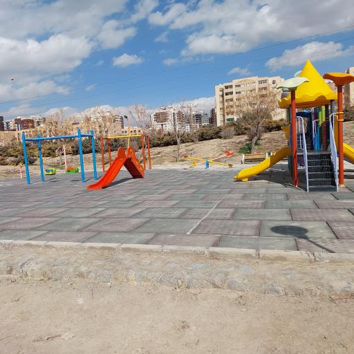 عکس زمین بازی کودکان