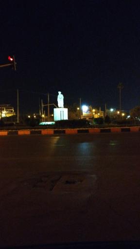 مجسمه شیخ اجل سعدی شیرازی