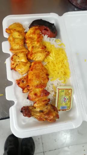 عکس تهیه غذای ریحون