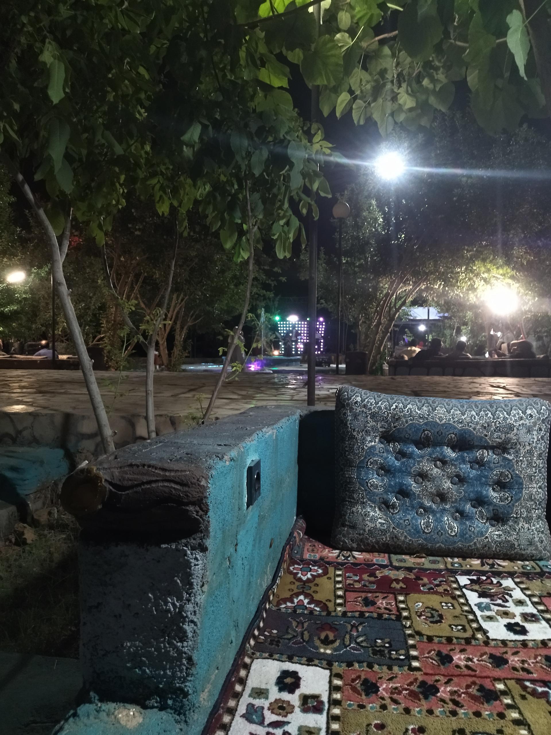 عکس کافه رستوران اهورا