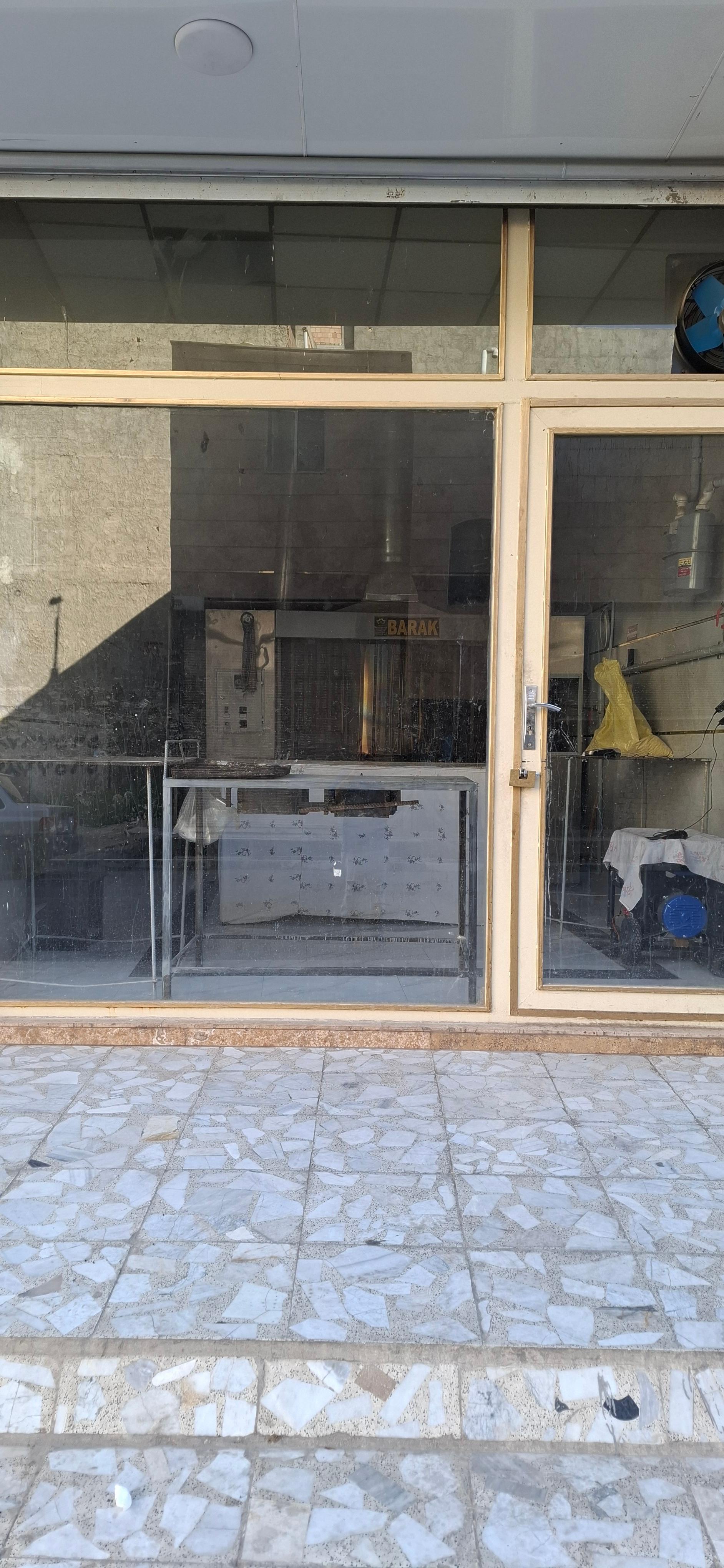 عکس نانوایی بربری آزاد پز محمدی