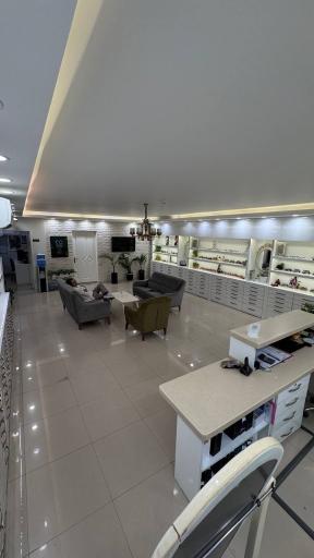 عکس بینایی سنجی و عینک هیراد