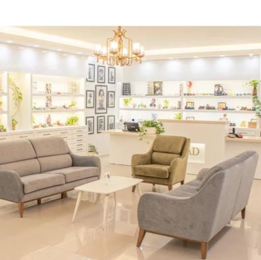 عکس بینایی سنجی و عینک هیراد