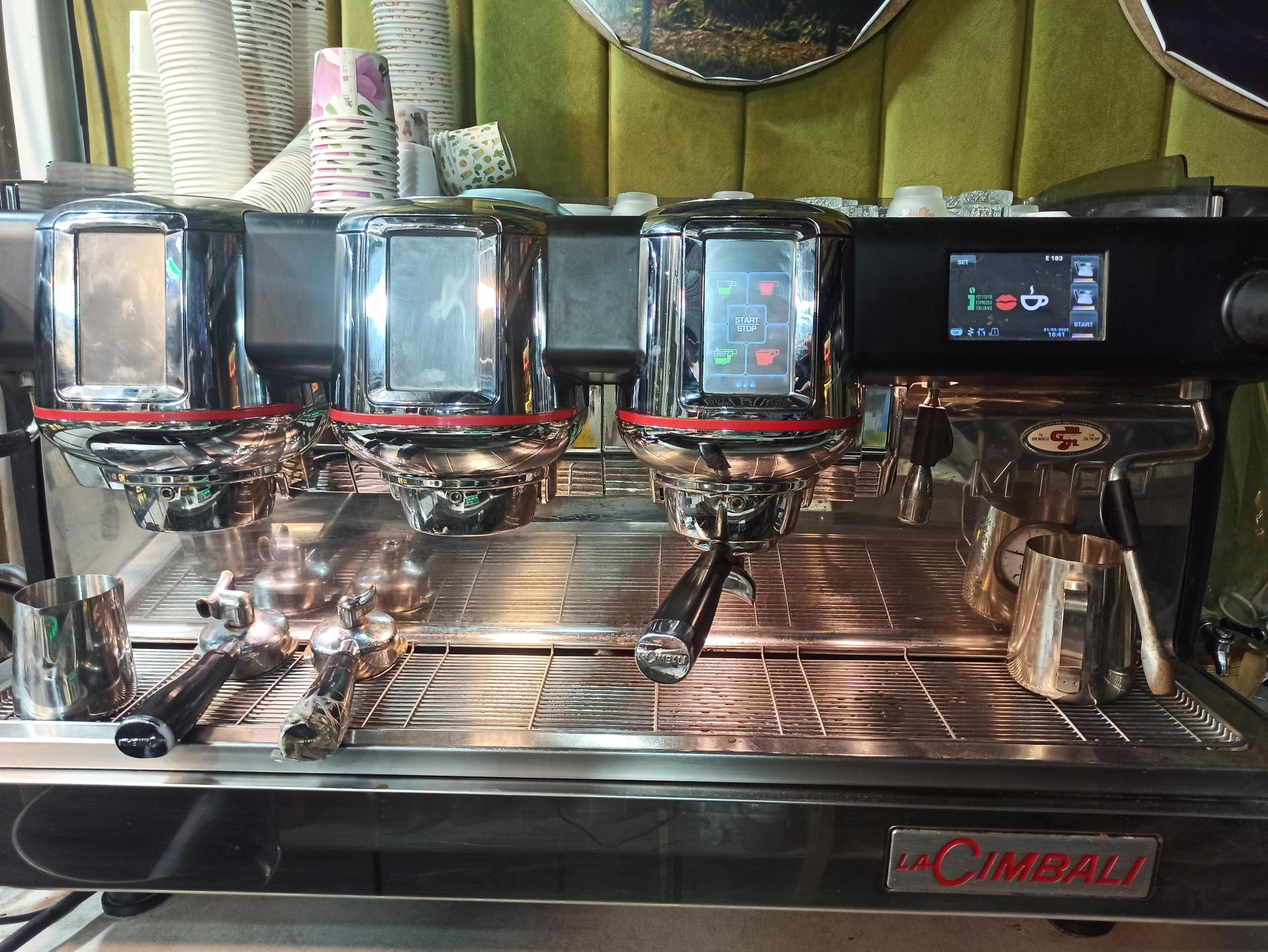 عکس کافه سورنا