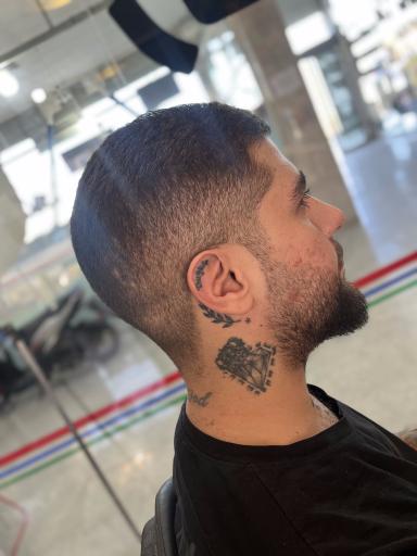 عکس پیرایش چارلی