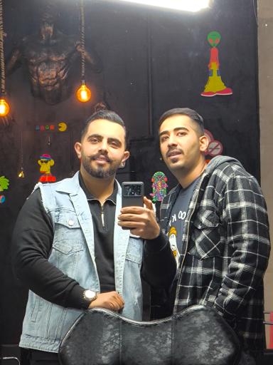 عکس پیرایش چارلی