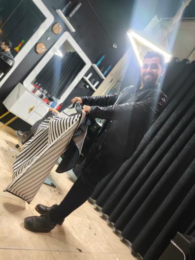 عکس پیرایش چارلی