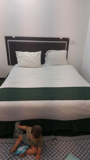 عکس هتل گامبرون کیش