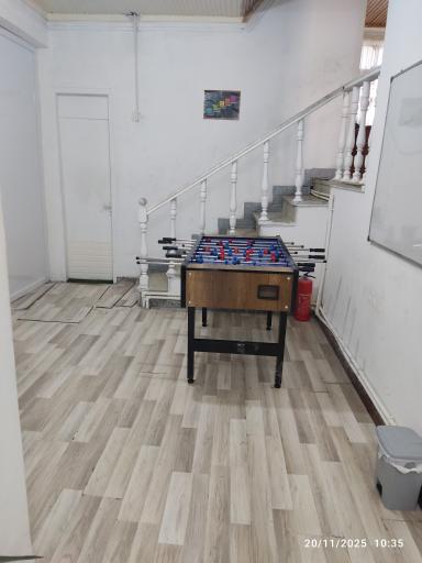 عکس مدرسه متوسطه اول پسران قهرمان 