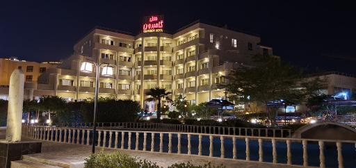 عکس هتل گامبرون کیش