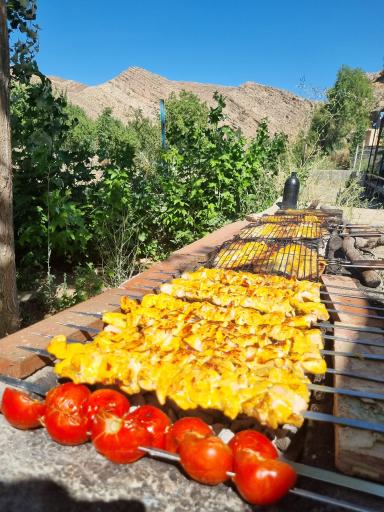 عکس رستوران و مجموعه گردشگری باغ سالار