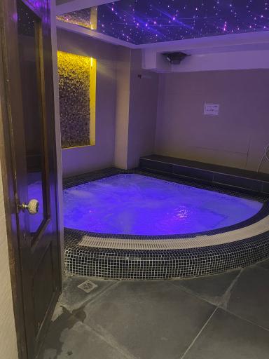 عکس باشگاه بدنسازی تیام