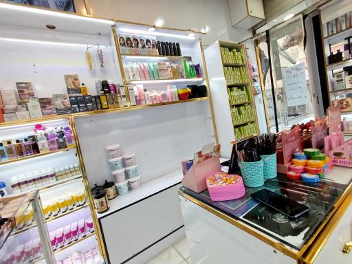 عکس لوازم آرایشی هلن 