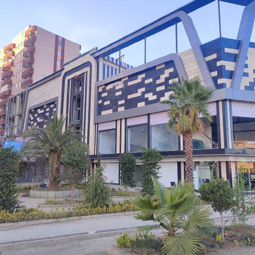 عکس مجتمع تجاری اتریوم