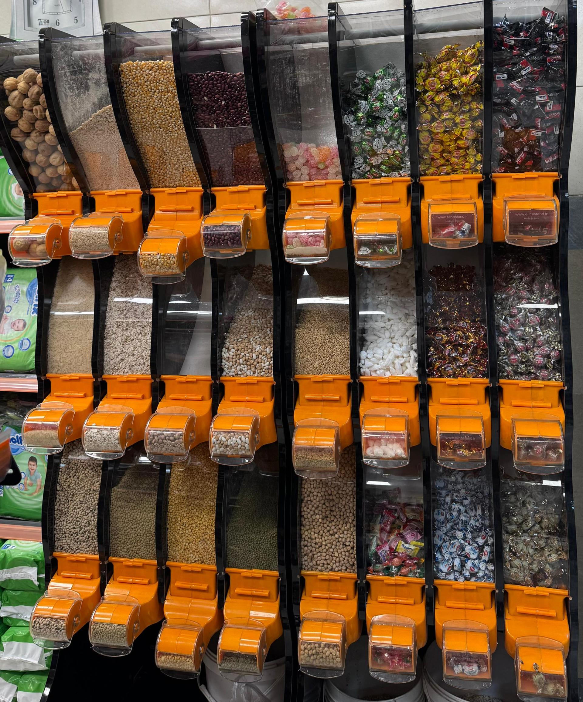 عکس بلک مارکت سیاح‌پور