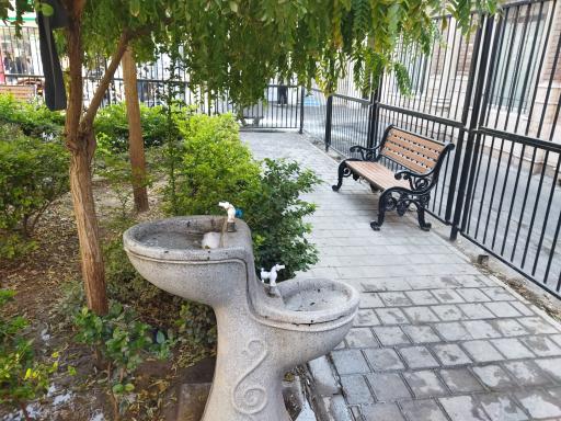 عکس آبخوری بوستان
