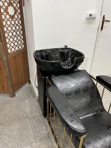 عکس مرکز تخصصی فر دائم و کراتین آسلی