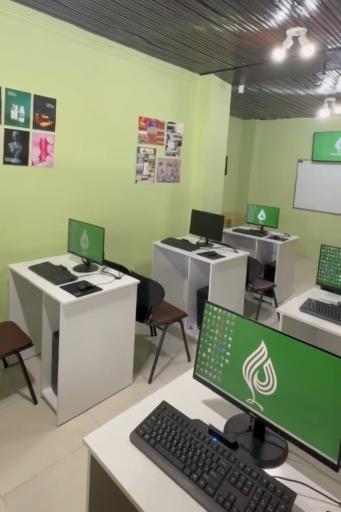 عکس هنرستان و آموزشگاه دا