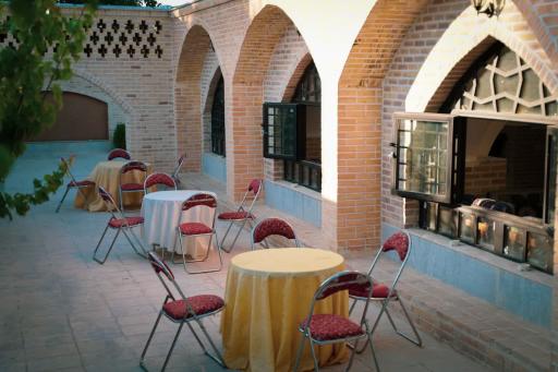 عکس عمارت شاه‌نشین بروجن