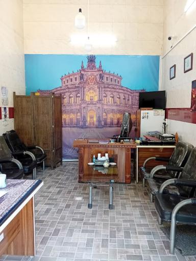 عکس مشاور املاک کسرا