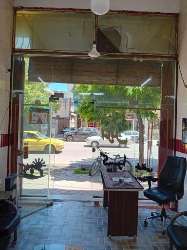 عکس مشاور املاک کسرا