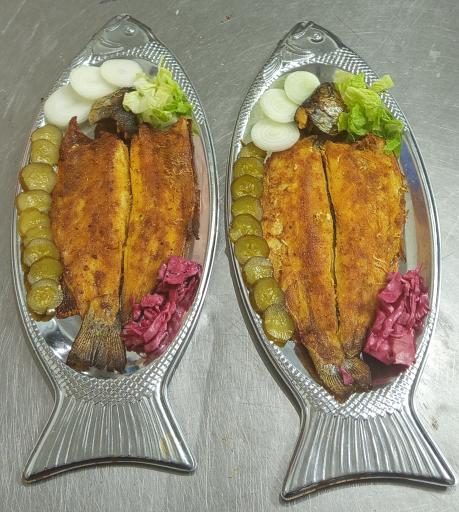 عکس سفره خانه سنتی باباحیدر