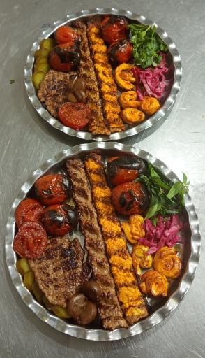 عکس سفره خانه سنتی باباحیدر