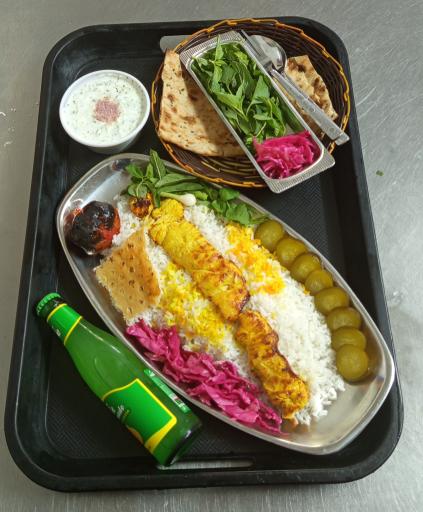 عکس سفره خانه سنتی باباحیدر