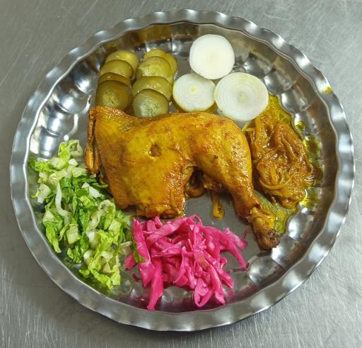 عکس سفره خانه سنتی باباحیدر