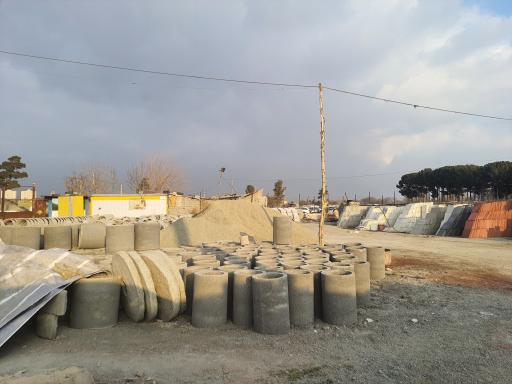 عکس کارگاه بلوک زنی (تولید مصالح بتنی) 