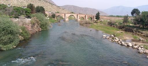 عکس پل کهنه بیستون