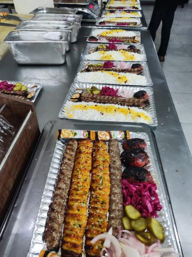 عکس کترینگ غذای ایل دا