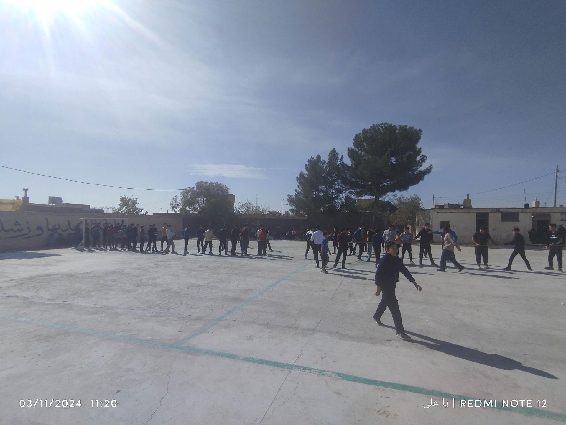 عکس مدرسه شهید اسماعیل زاده 