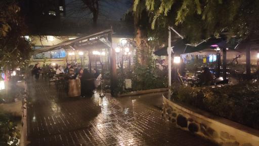 عکس کافه گالری ایوان ربط