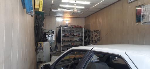 عکس سیمکشی اتومبیل جوان