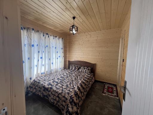 عکس کلبه سوئیسی بردی
