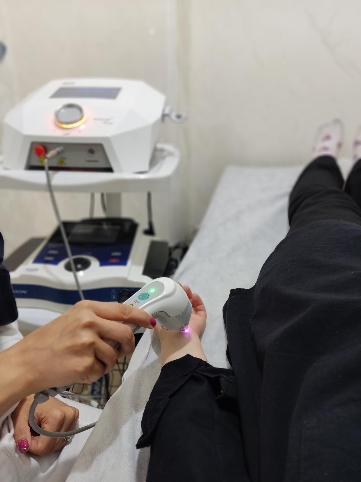 عکس فیزیوتراپی موحدی