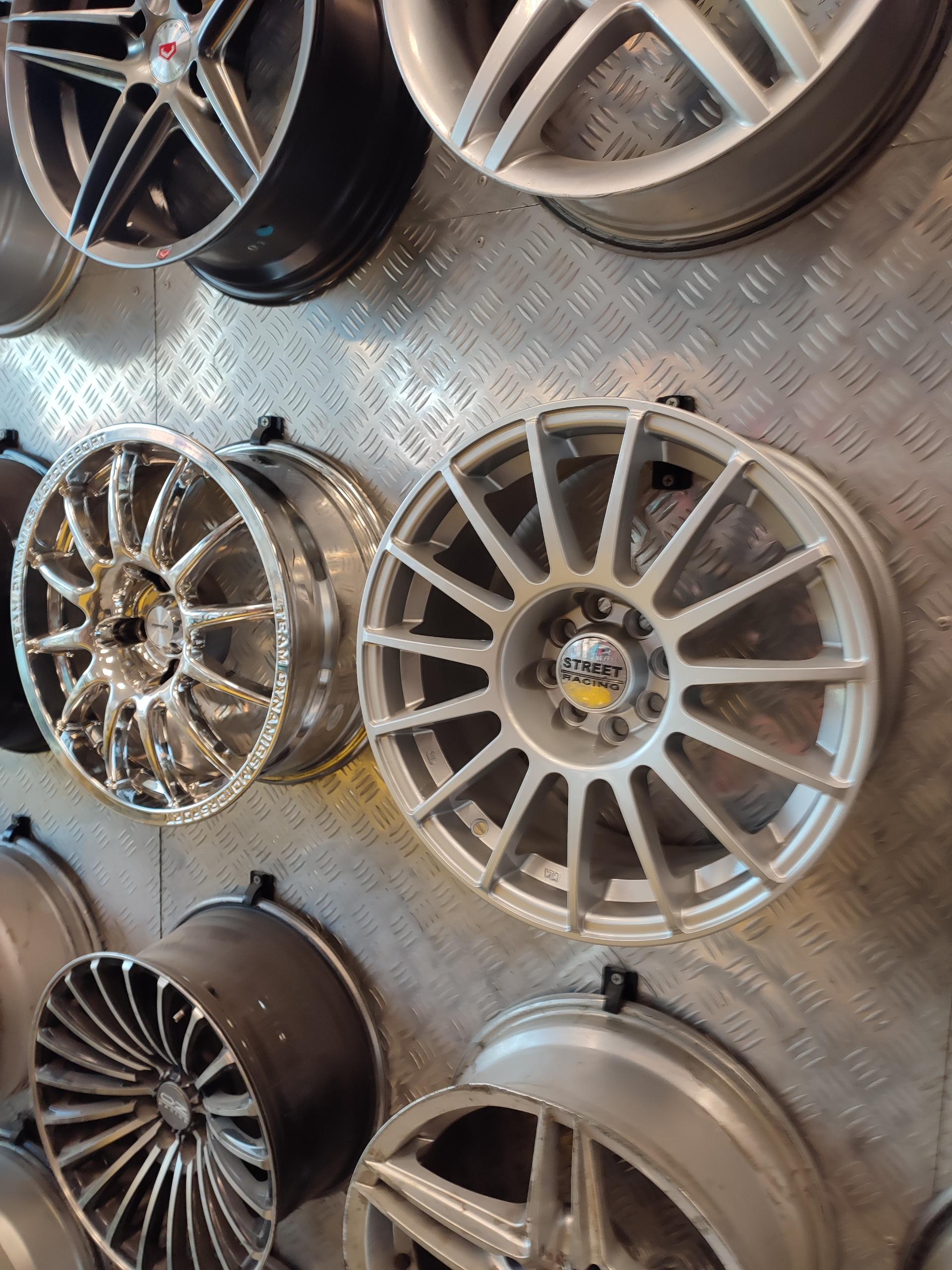 عکس فروشگاه رینگ و لاستیک پیمان