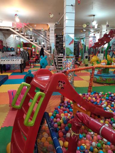 عکس خانه بازی باراد