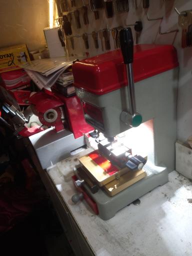 عکس قفل وکلیدمحمدشمرونی