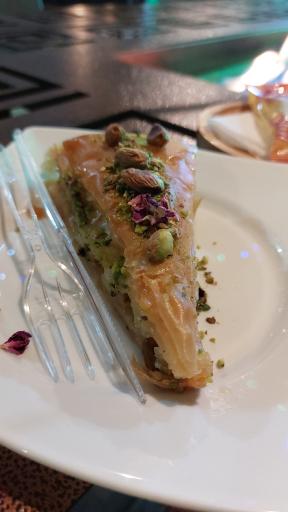 عکس کافه بستنی برفی