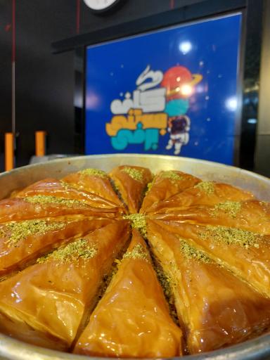 عکس کافه بستنی برفی