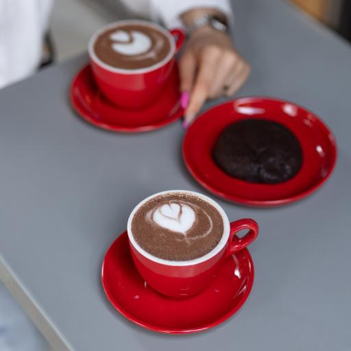 کافه قنادی جینجی