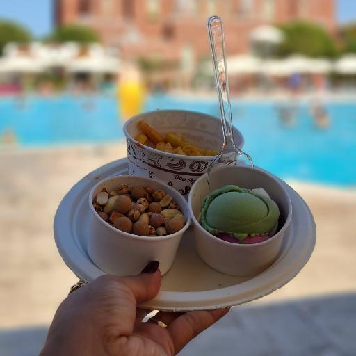 عکس بستنی تریا قصر یخ